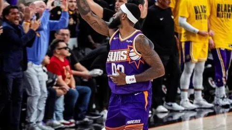 库里缺席 巴特勒揽24+10+8 字母哥20分勇士击败雄鹿